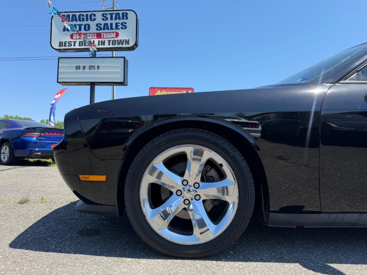Dodge Challenger 2dr Cpe SXT Plus 2012