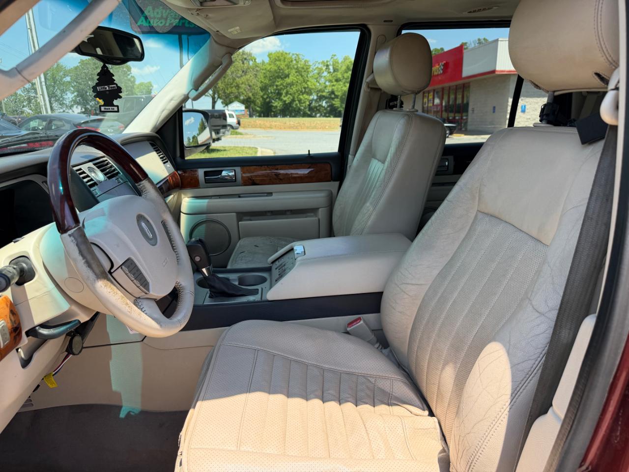 Lincoln Navigator 4WD Ultimate 2003