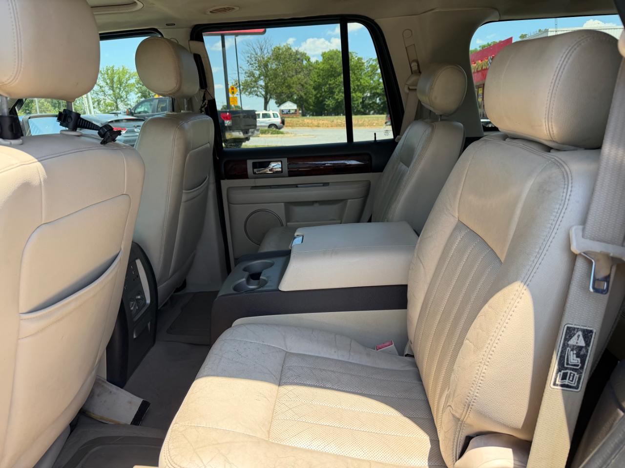 Lincoln Navigator 4WD Ultimate 2003