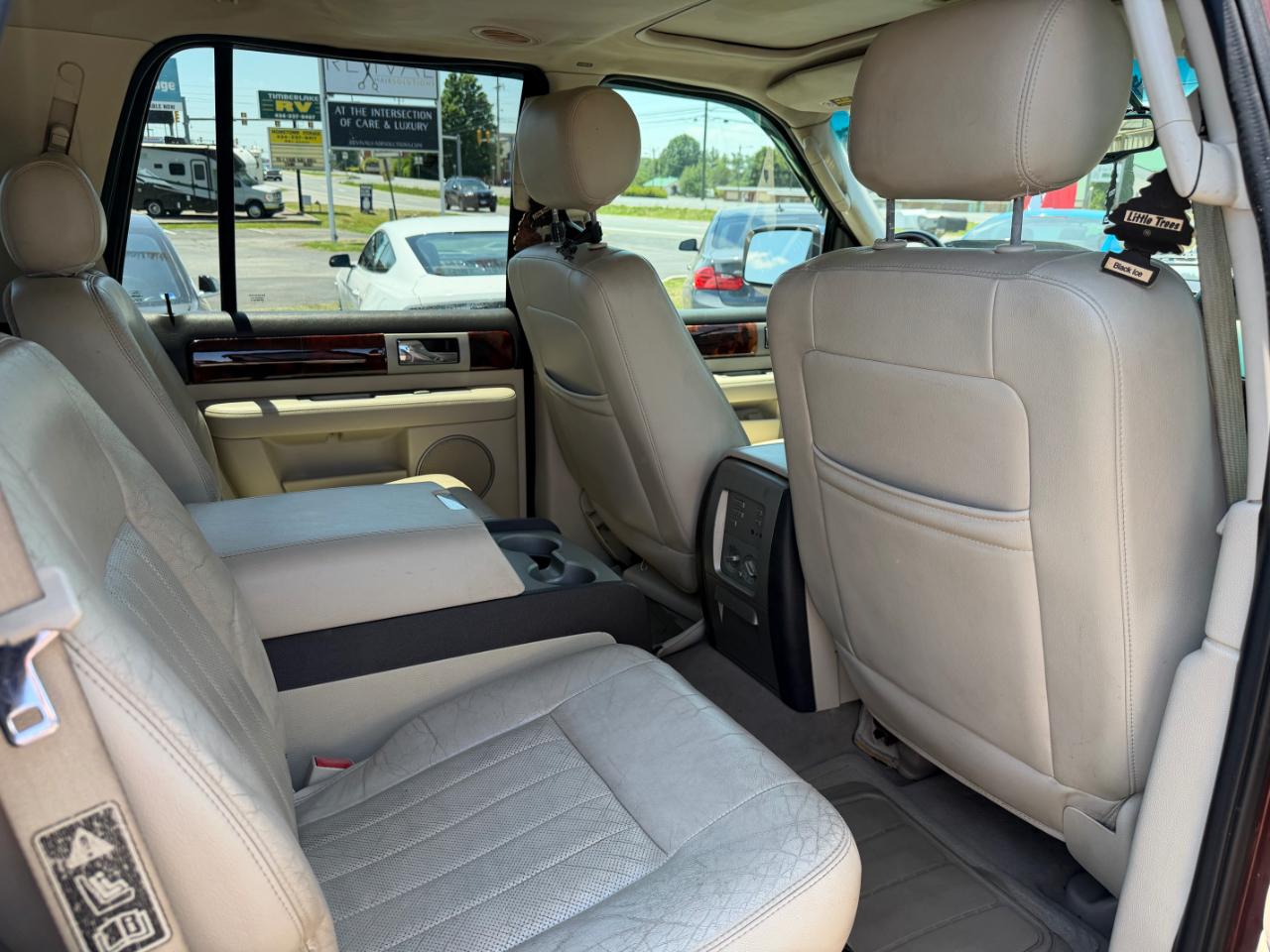 Lincoln Navigator 4WD Ultimate 2003