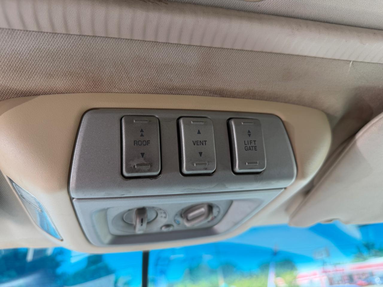 Lincoln Navigator 4WD Ultimate 2003