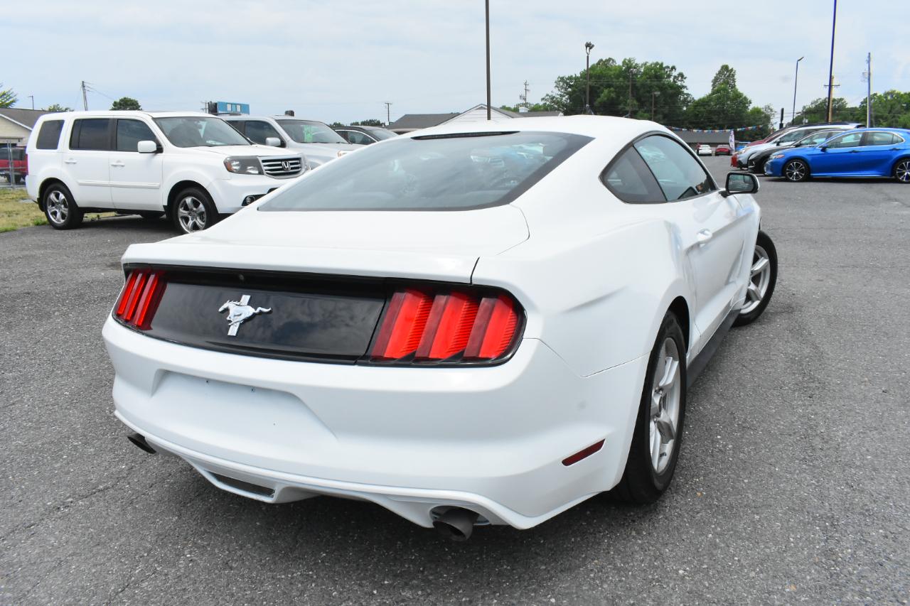 Ford Mustang V6 Fastback 2017