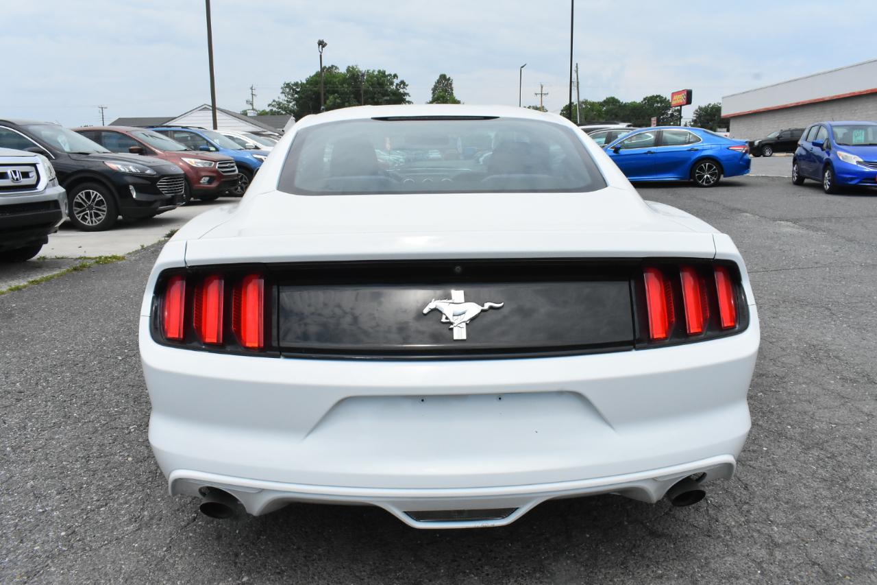 Ford Mustang V6 Fastback 2017