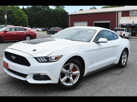 2017 Ford Mustang V6 Fastback