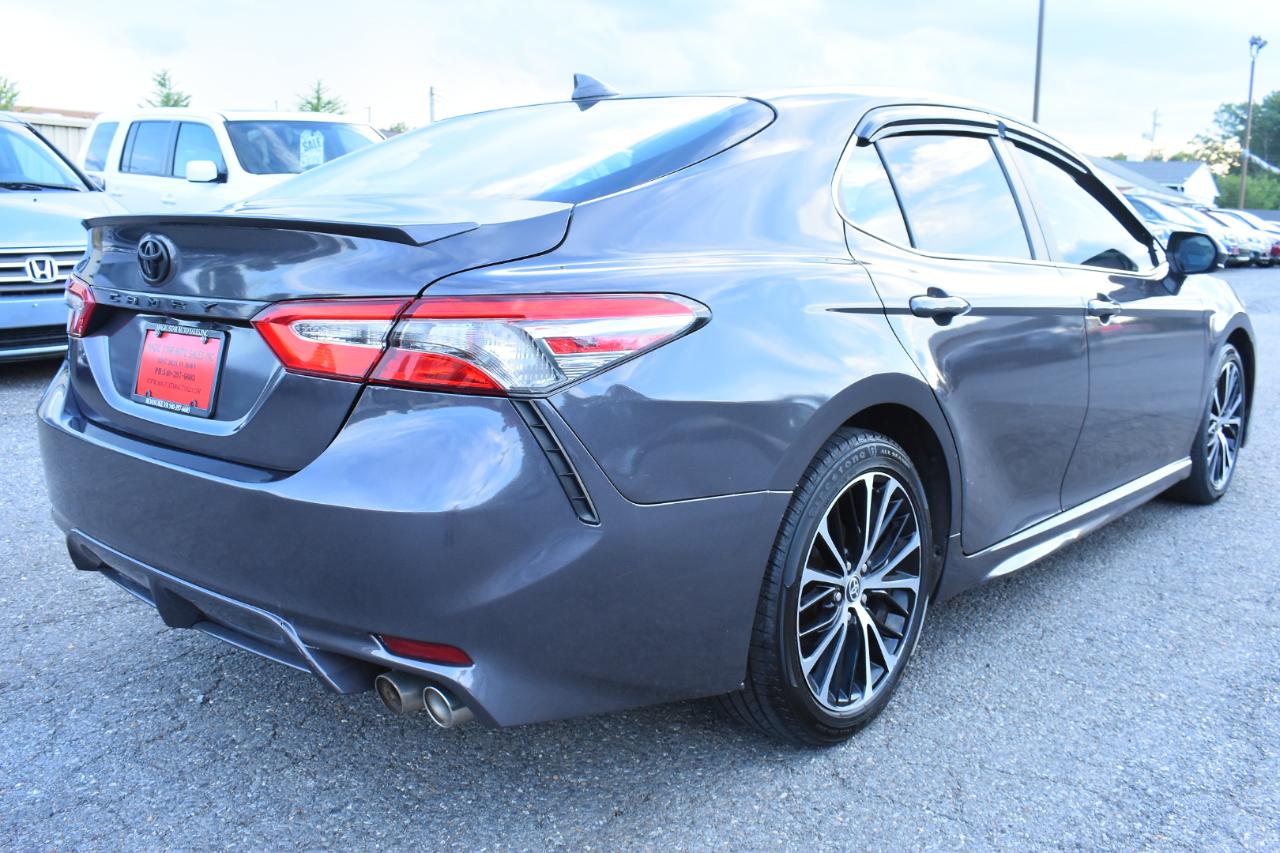 Toyota Camry XLE Auto (Natl) 2019