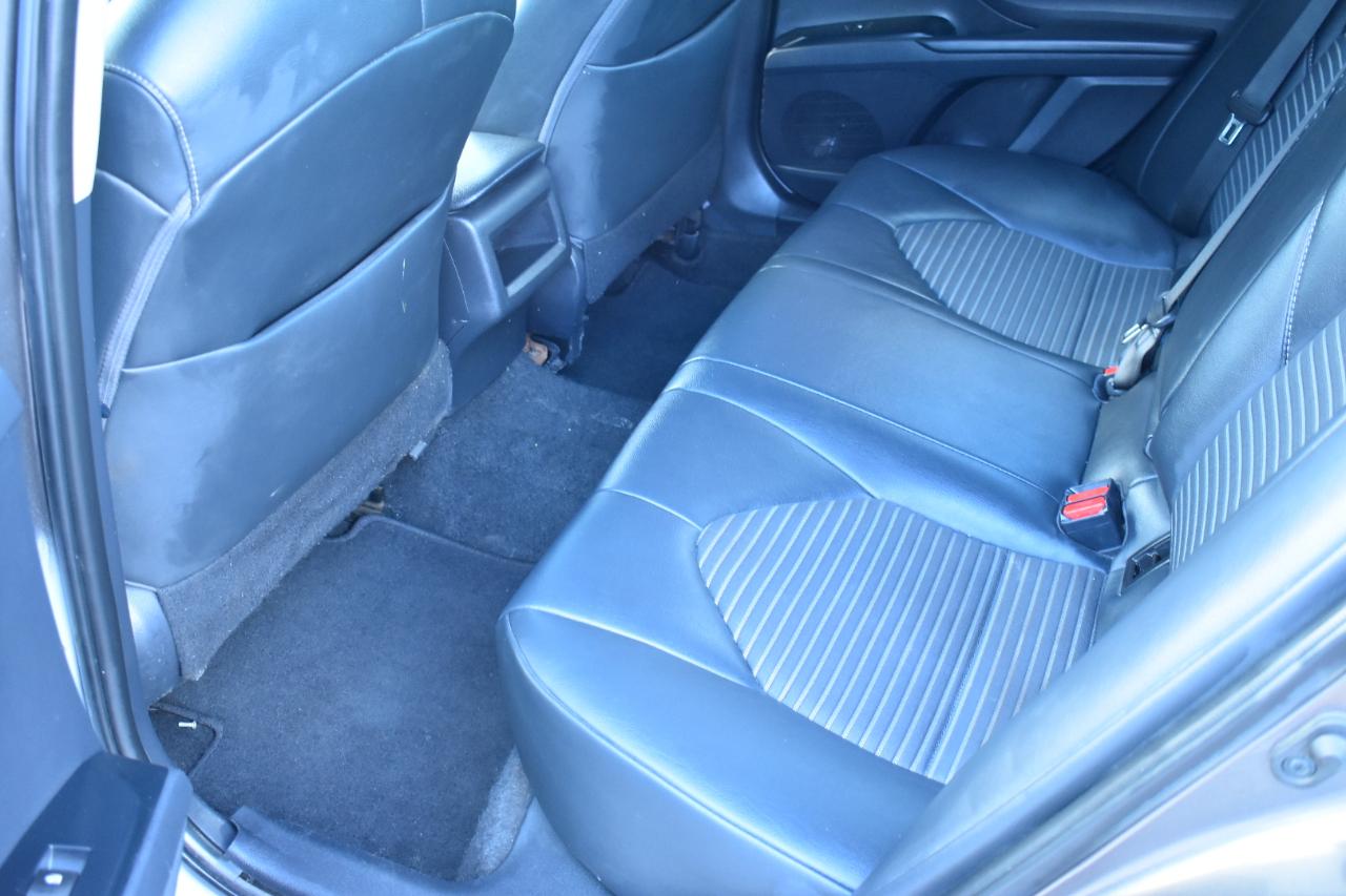 Toyota Camry XLE Auto (Natl) 2019