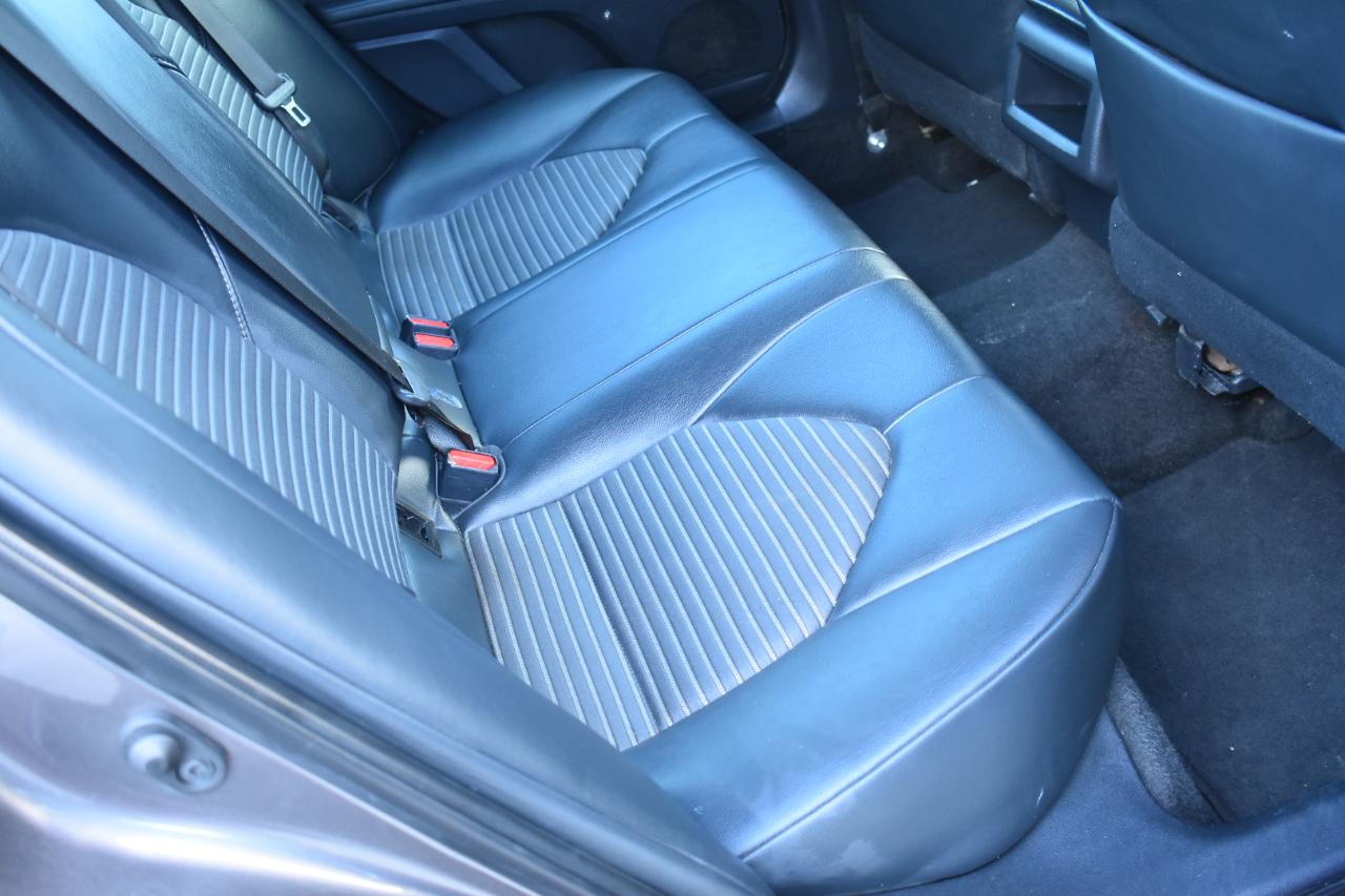 Toyota Camry XLE Auto (Natl) 2019