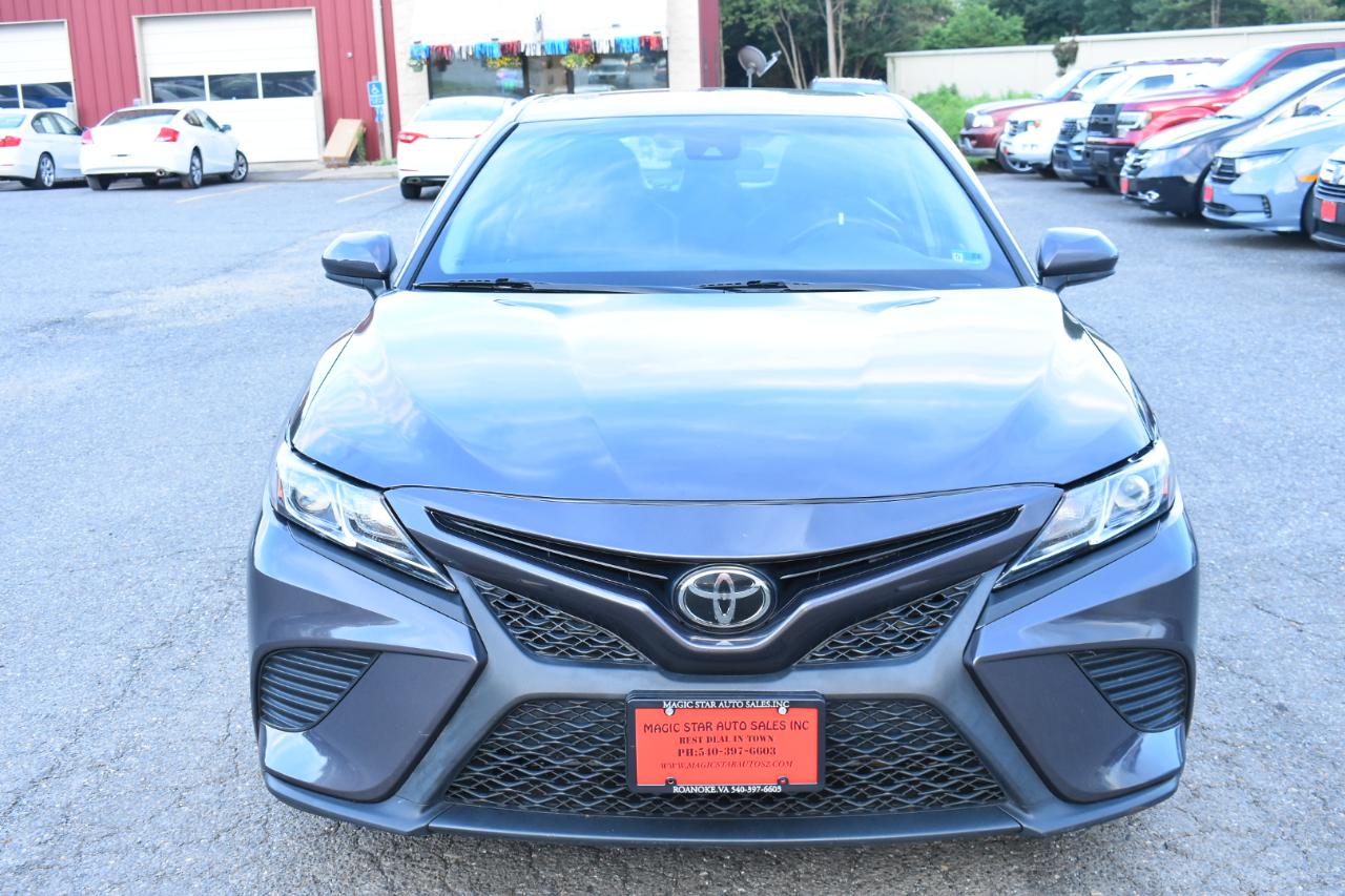 Toyota Camry XLE Auto (Natl) 2019