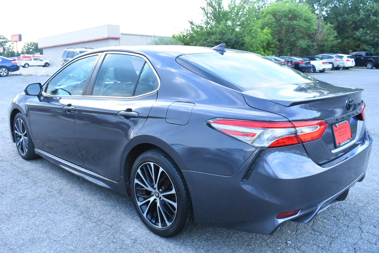 Toyota Camry XLE Auto (Natl) 2019