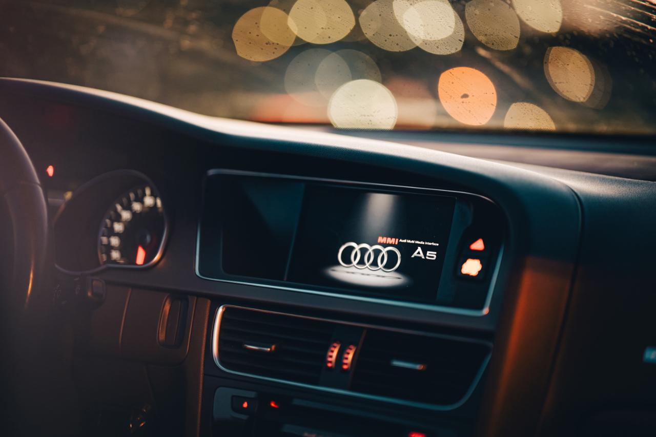 Audi A5 2dr Cabriolet Auto quattro 2.0T Premium Plus 2015