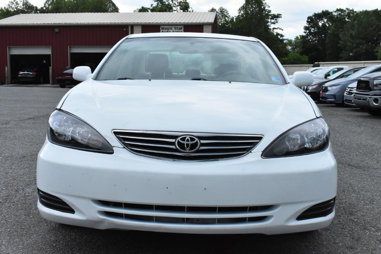Toyota Camry 4dr Sdn XLE Auto (Natl) 2006