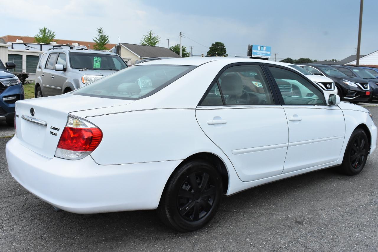 Toyota Camry 4dr Sdn XLE Auto (Natl) 2006