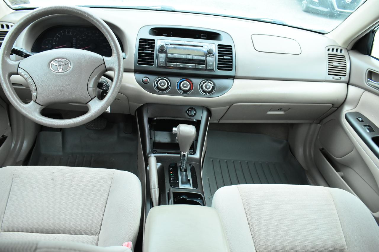 Toyota Camry 4dr Sdn XLE Auto (Natl) 2006