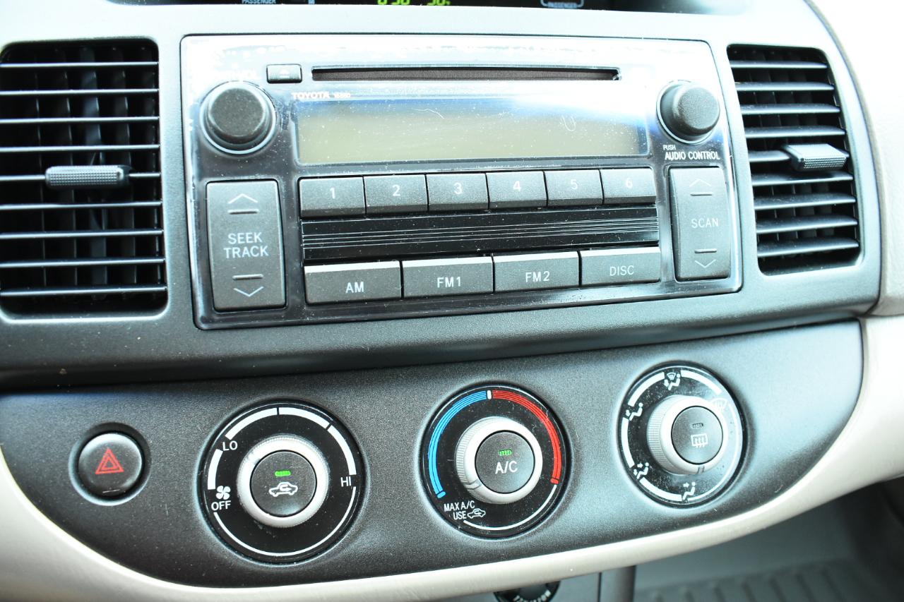 Toyota Camry 4dr Sdn XLE Auto (Natl) 2006