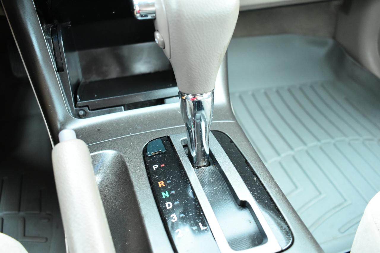 Toyota Camry 4dr Sdn XLE Auto (Natl) 2006