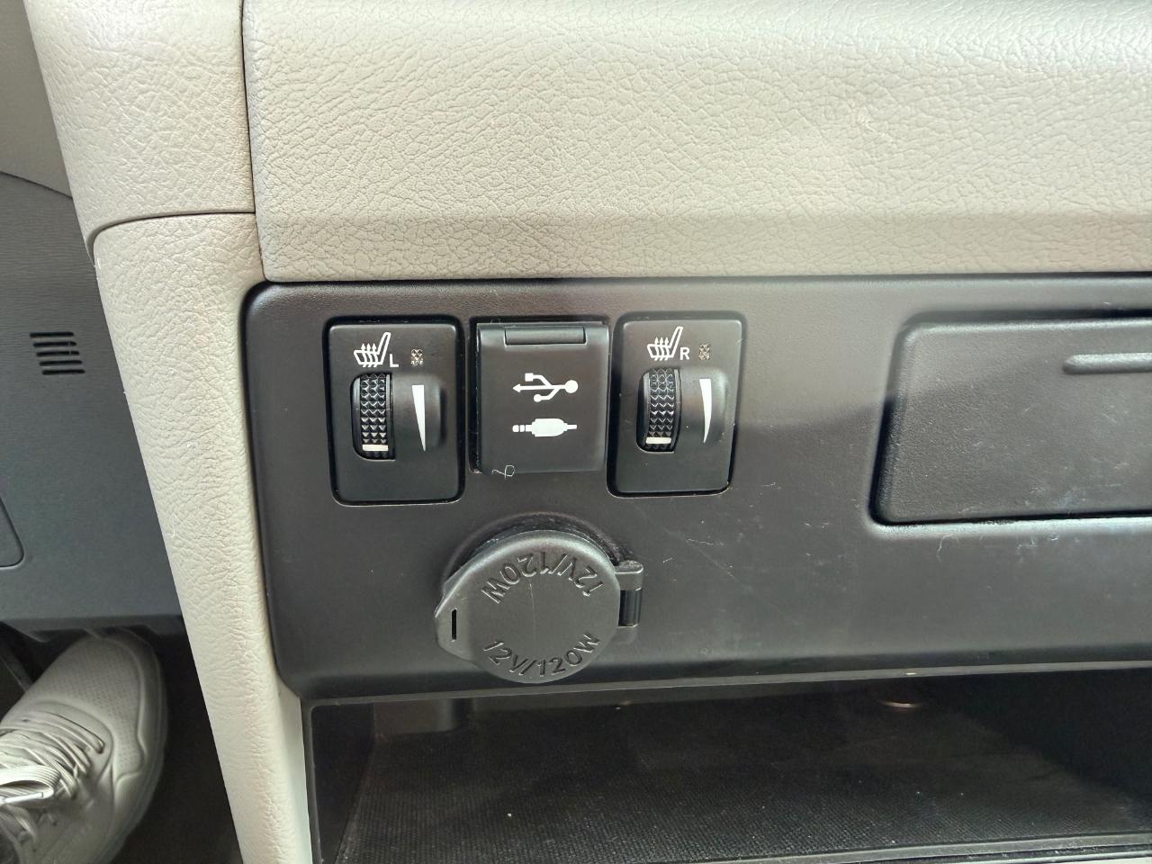 Toyota Sienna XLE Auto Access Seat FWD 7-Passenger (Natl) 2018