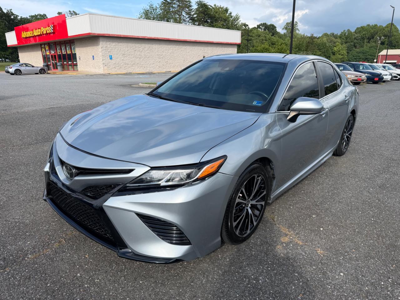 Toyota Camry SE Auto AWD (Natl) 2020