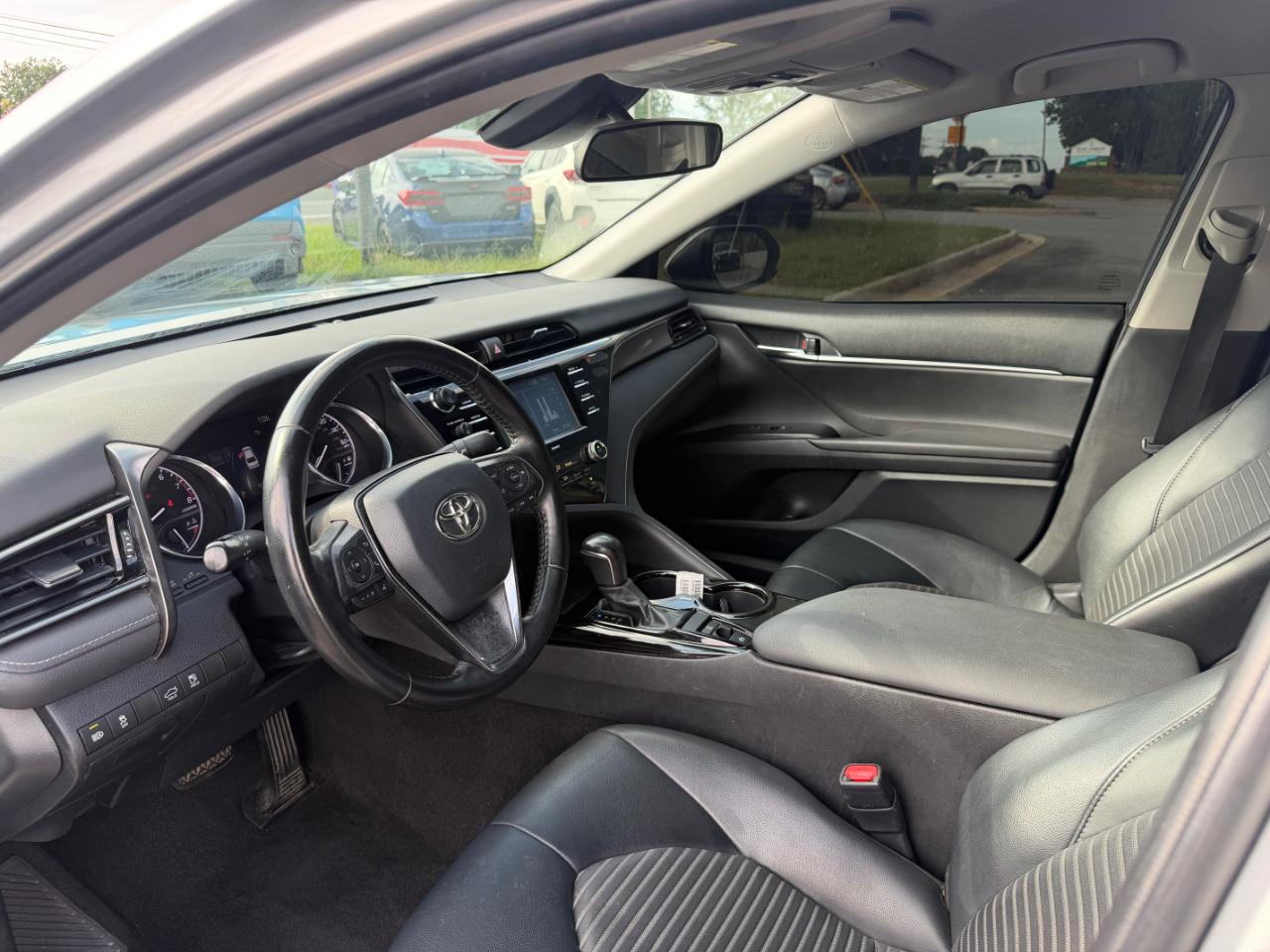 Toyota Camry SE Auto AWD (Natl) 2020
