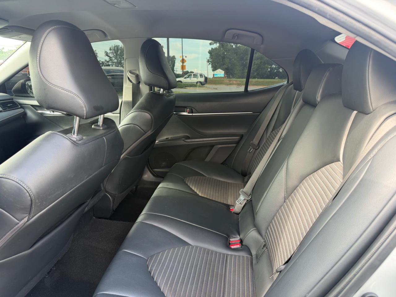 Toyota Camry SE Auto AWD (Natl) 2020
