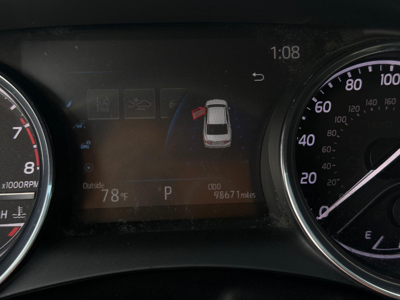 Toyota Camry SE Auto AWD (Natl) 2020