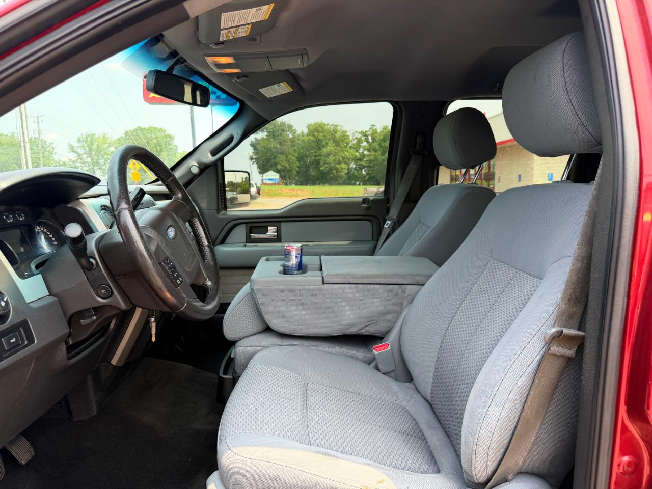 Ford F-150 4WD SuperCrew 145" Platinum 2013