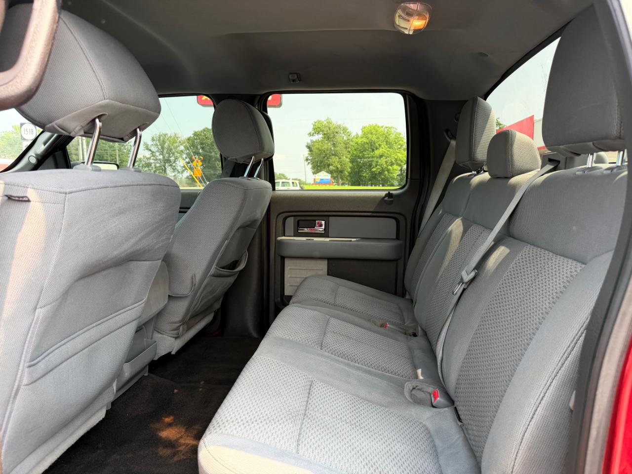 Ford F-150 4WD SuperCrew 145" Platinum 2013