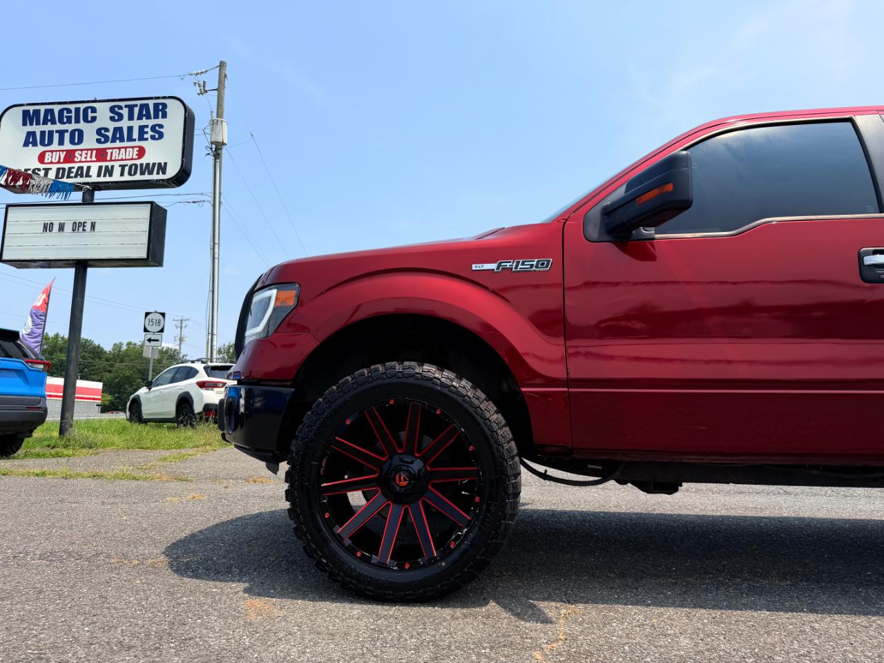 Ford F-150 4WD SuperCrew 145" Platinum 2013