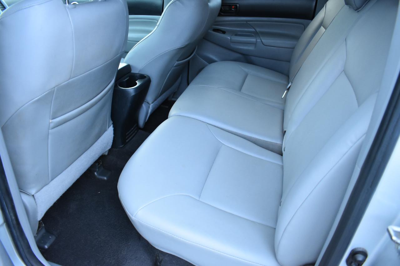 Toyota Tacoma 4WD Double Cab LB V6 AT (Natl) 2013