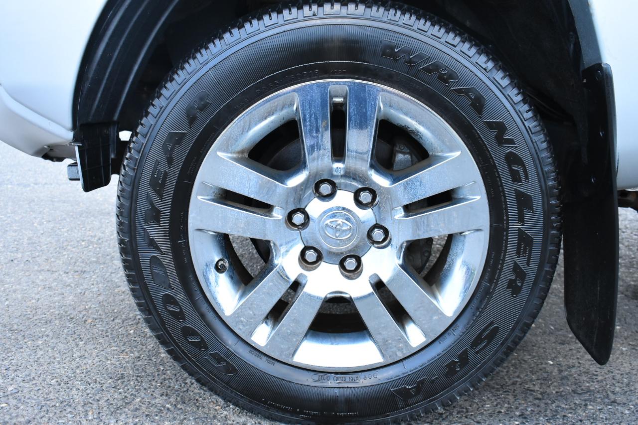 Toyota Tacoma 4WD Double Cab LB V6 AT (Natl) 2013