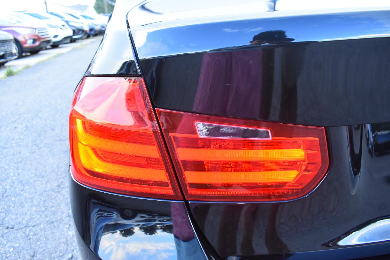 BMW 3 Series 4dr Sdn 328i RWD 2015