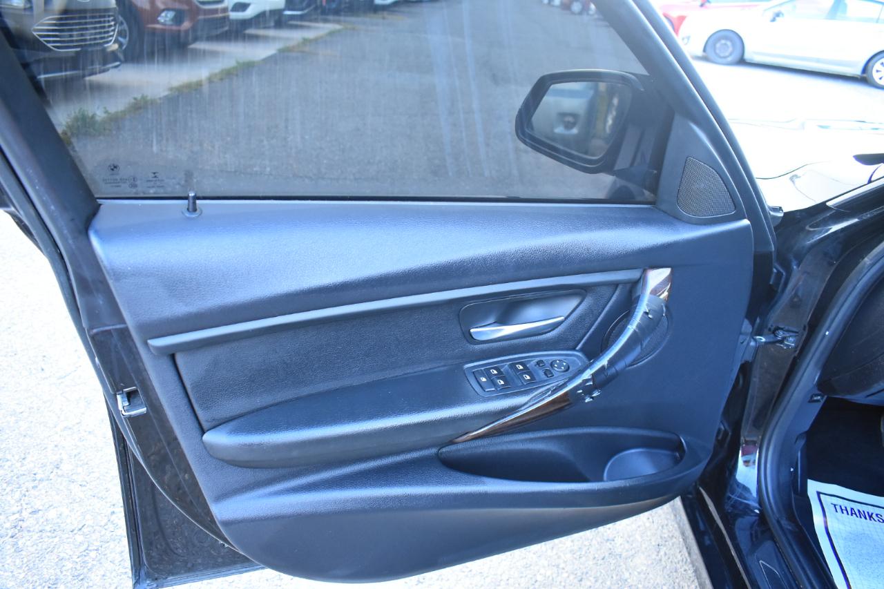 BMW 3 Series 4dr Sdn 328i RWD 2015