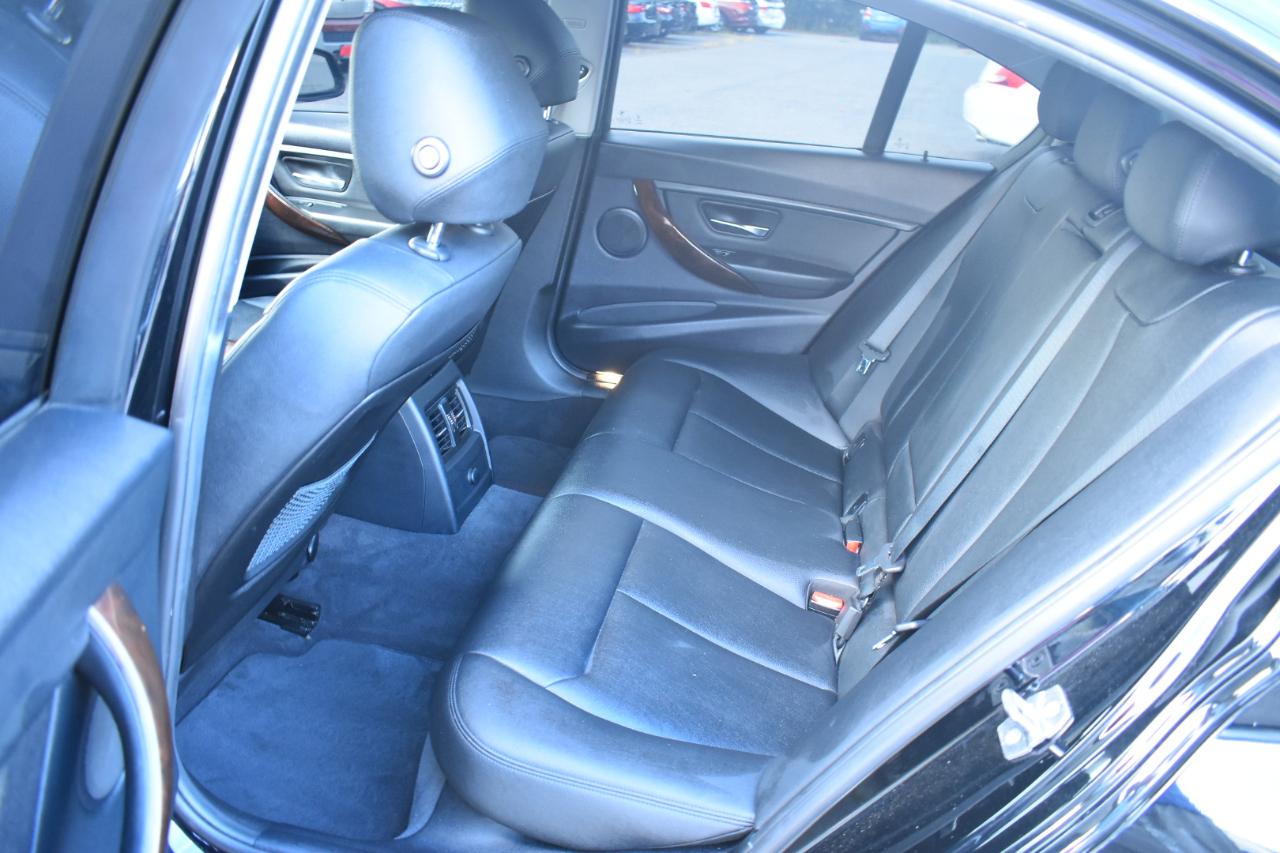 BMW 3 Series 4dr Sdn 328i RWD 2015