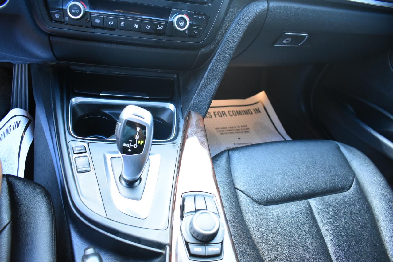 BMW 3 Series 4dr Sdn 328i RWD 2015