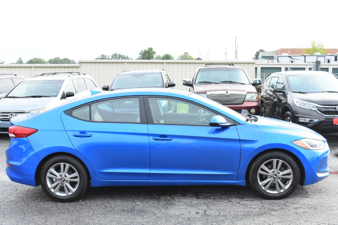 Hyundai Elantra SE 2.0L Auto (Alabama) 2017