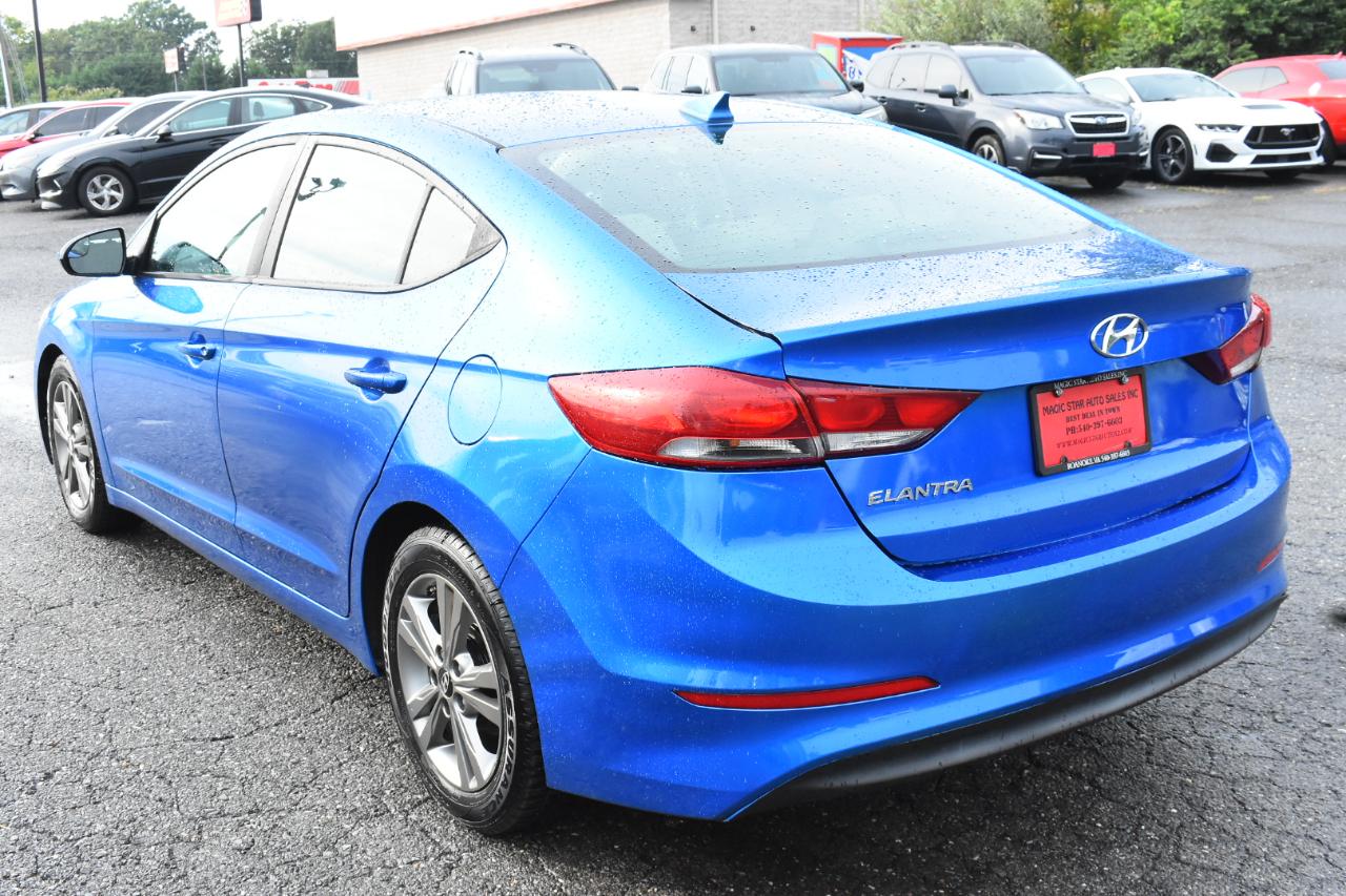 Hyundai Elantra SE 2.0L Auto (Alabama) 2017