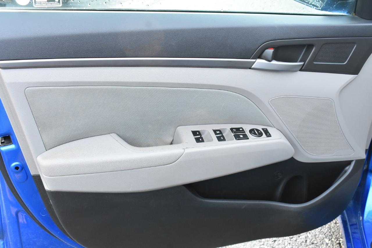 Hyundai Elantra SE 2.0L Auto (Alabama) 2017