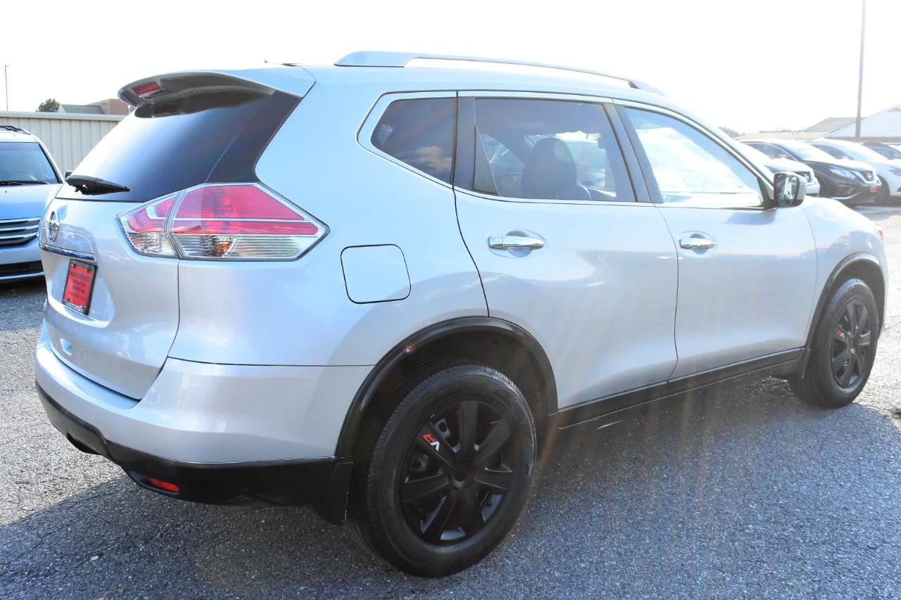 Nissan Rogue FWD 4dr S 2016