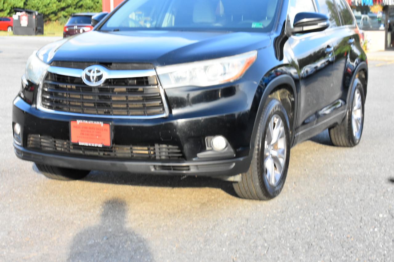 Toyota Highlander FWD 4dr V6 XLE (Natl) 2015