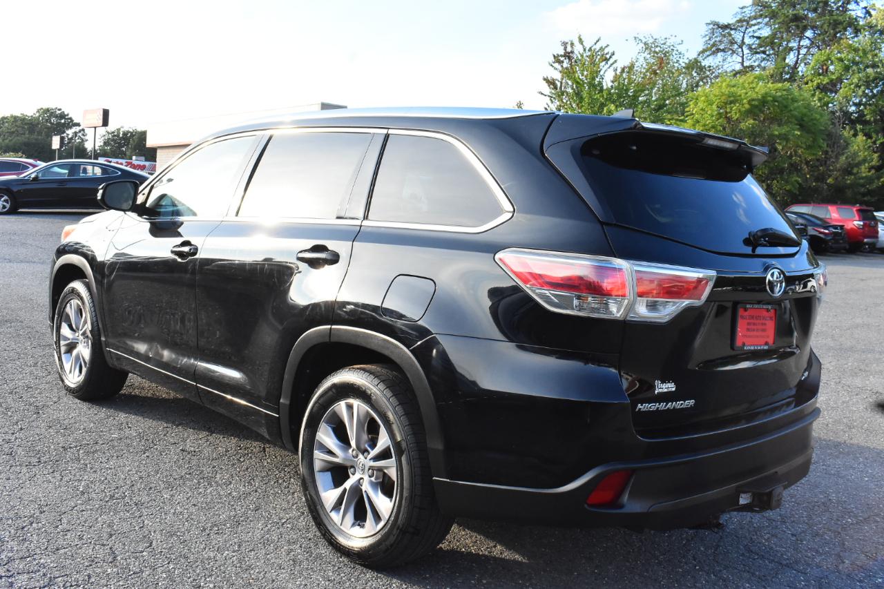 Toyota Highlander FWD 4dr V6 XLE (Natl) 2015