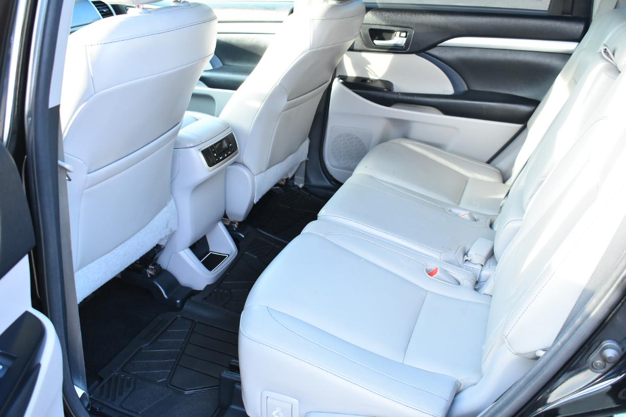 Toyota Highlander FWD 4dr V6 XLE (Natl) 2015