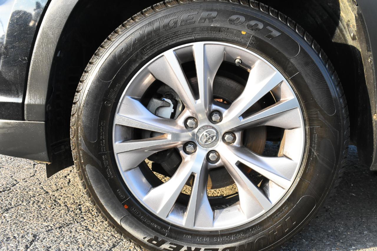 Toyota Highlander FWD 4dr V6 XLE (Natl) 2015