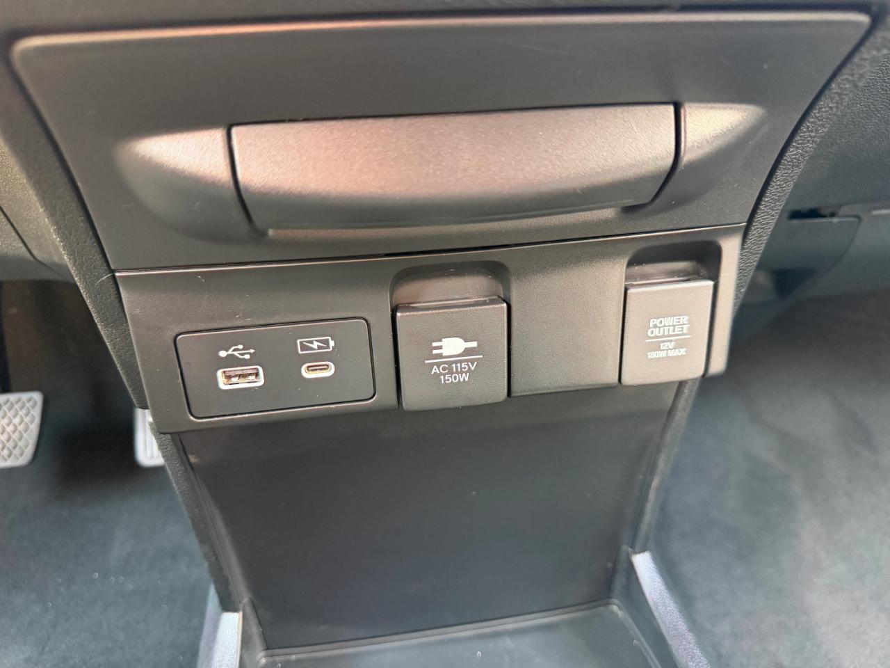 Honda Odyssey Touring Auto 2025