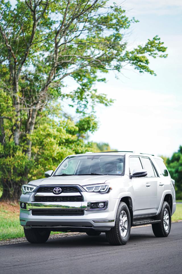Toyota 4Runner TRD Off Road Premium 4WD (Natl) 2017