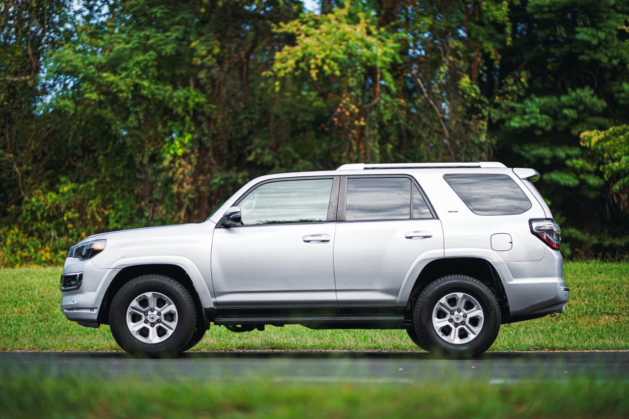 Toyota 4Runner TRD Off Road Premium 4WD (Natl) 2017