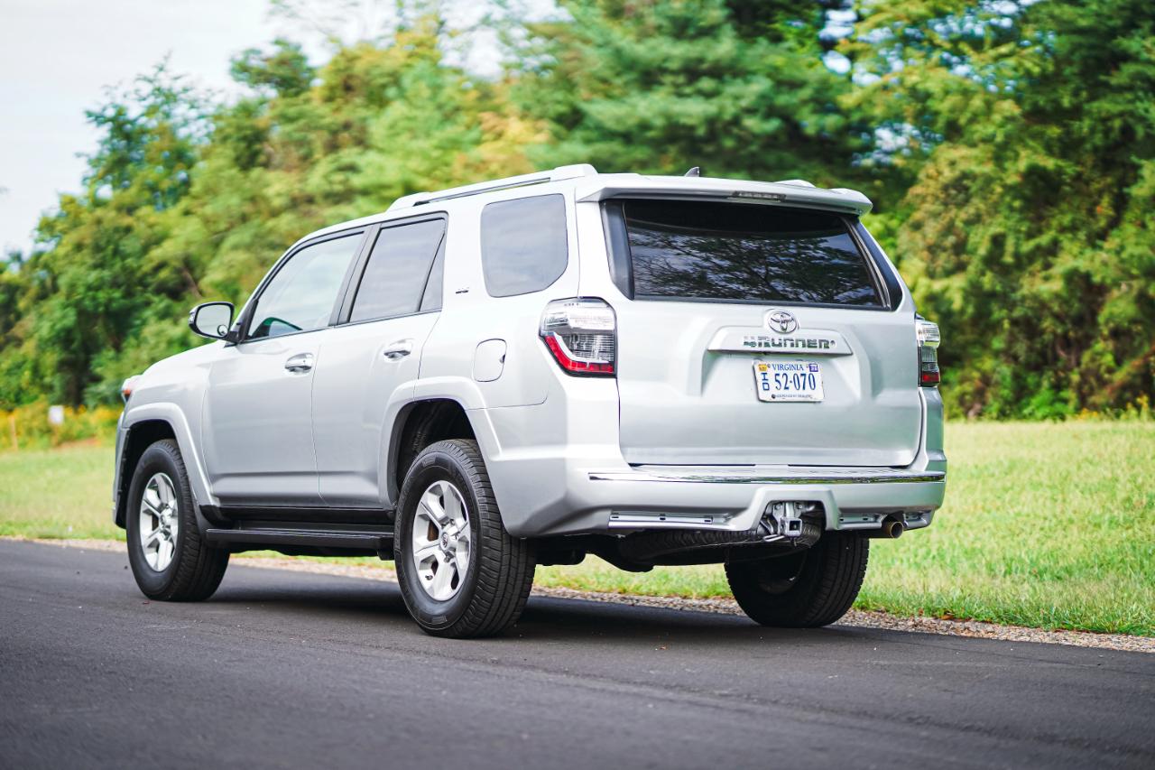 Toyota 4Runner TRD Off Road Premium 4WD (Natl) 2017