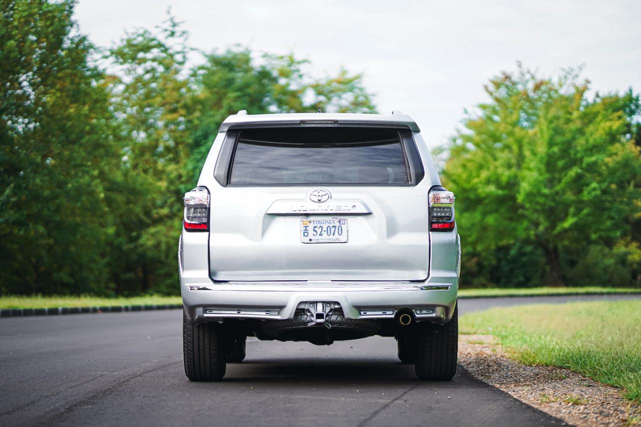 Toyota 4Runner TRD Off Road Premium 4WD (Natl) 2017