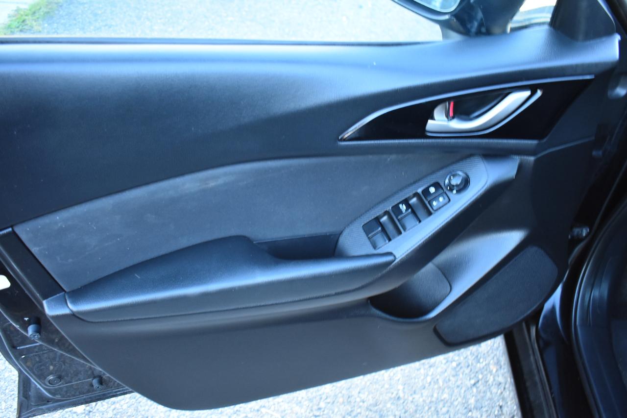 Mazda MAZDA3 4dr Sdn Auto i Touring 2016