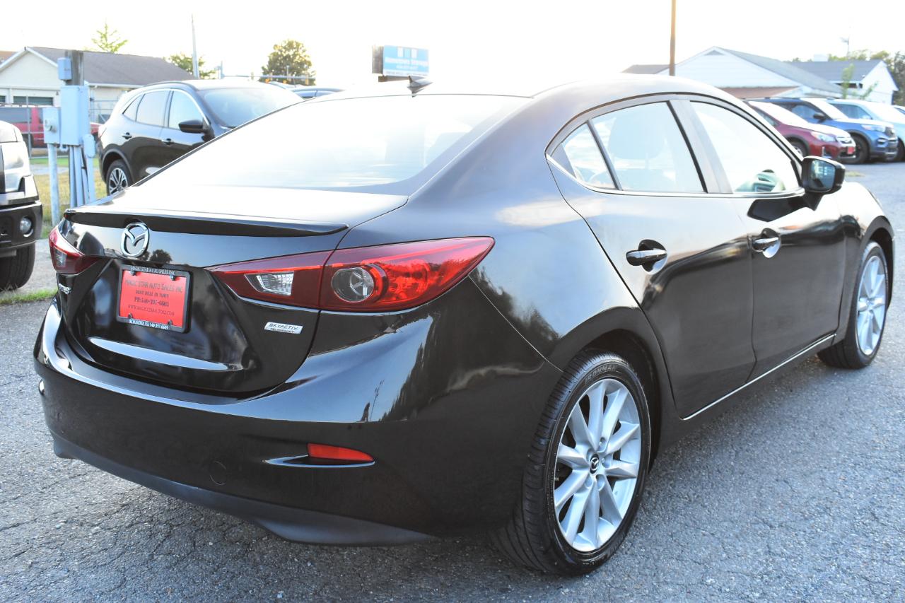 Mazda Mazda3 4-Door Grand Touring Auto 2017