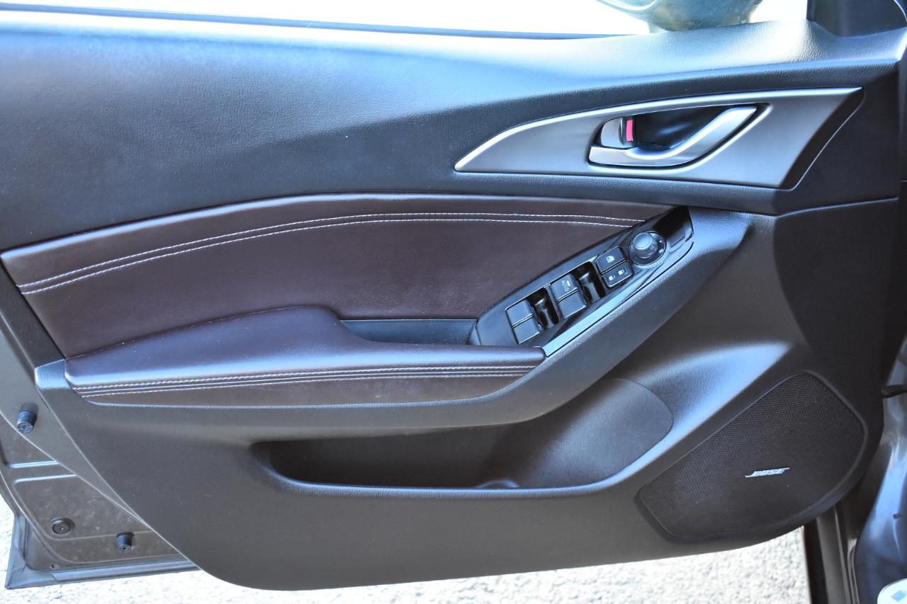 Mazda Mazda3 4-Door Grand Touring Auto 2017