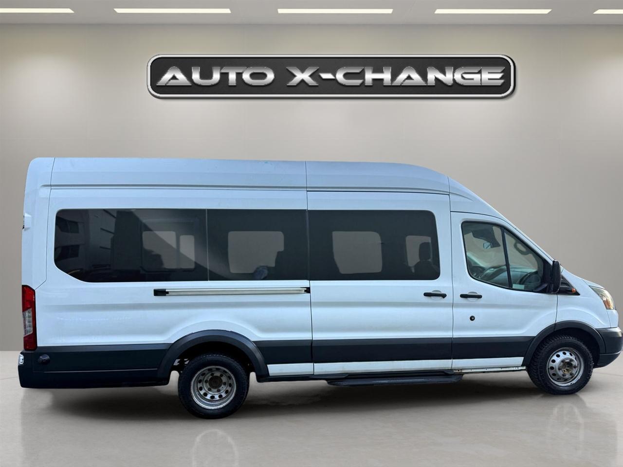 2016 Ford Transit XLT - Photo 6